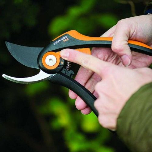 Fiskars metszőolló Dynamic P68