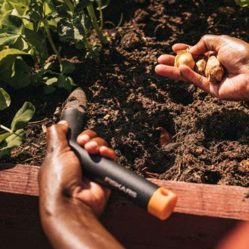 Fiskars Solid ültetőbot