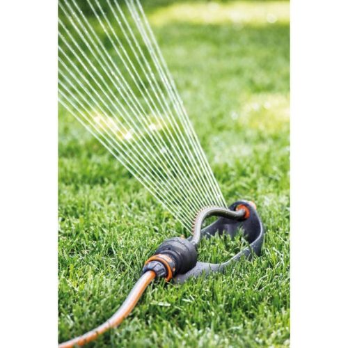 Fiskars Oszcilláló esőztető, fém talppal