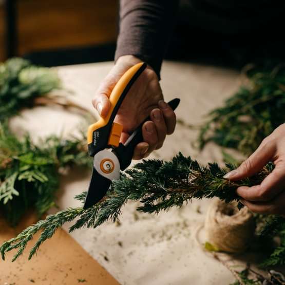 Fiskars P341 metszőolló