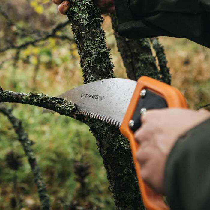 Fiskars SW37 fűrész